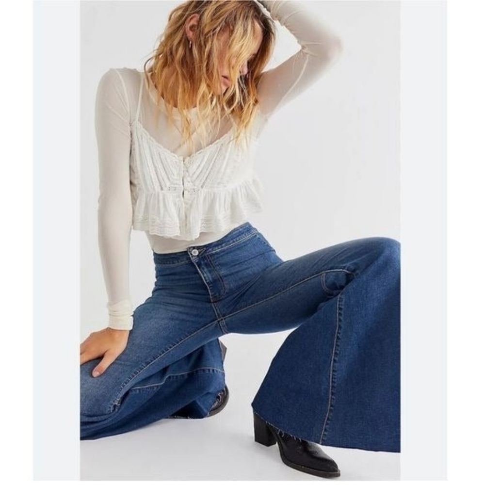 Free People Just Float On Super Flare High Rise Blue Jeans With Stretch